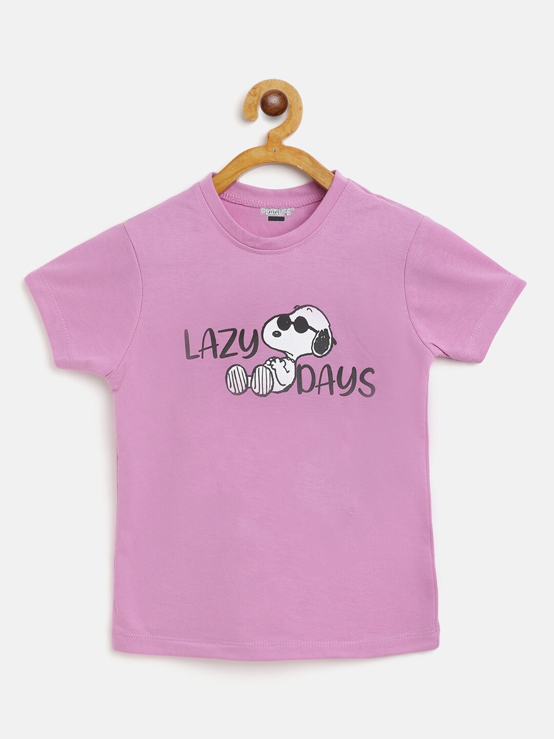 

Eteenz Girls Lavender & Black Cotton Snoopy Printed T-shirt