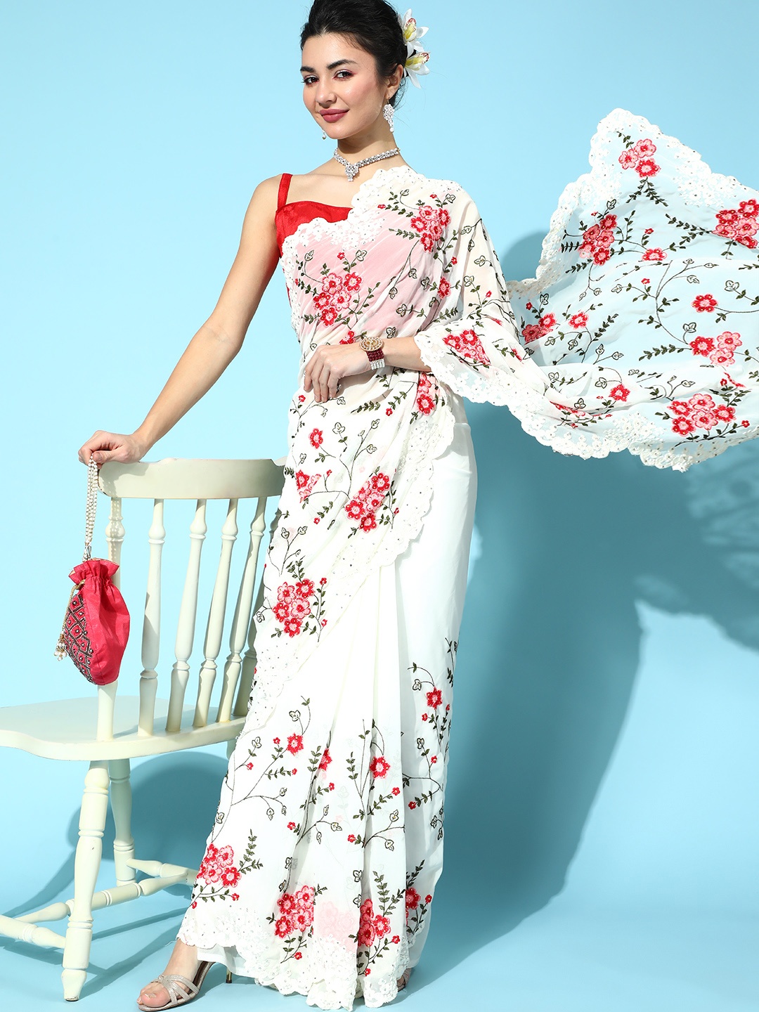 

Mitera Floral Saree with Embroidered Border, White