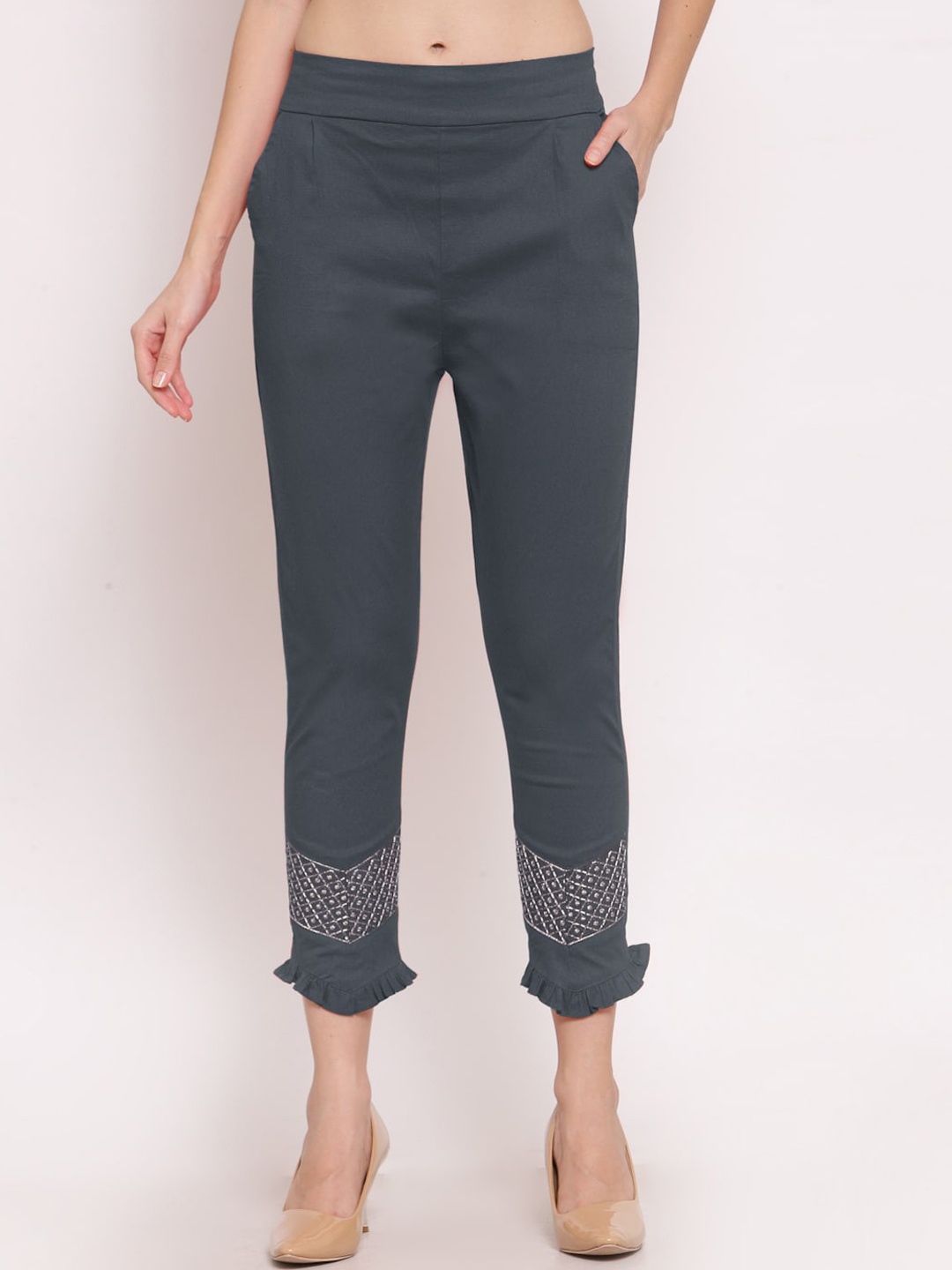 

KLOTTHE Women Grey Ethnic Motifs Embroidered Cotton Trousers