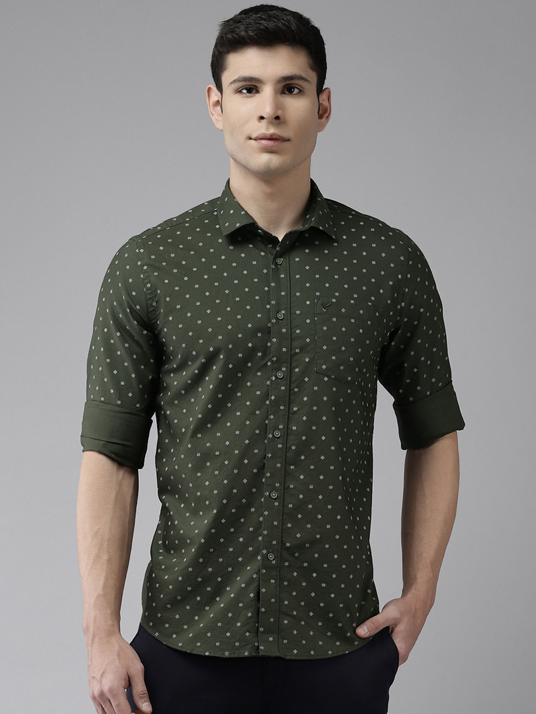 

Blackberrys Men Green Pure Cotton Self Design India Slim Fit Casual Shirt