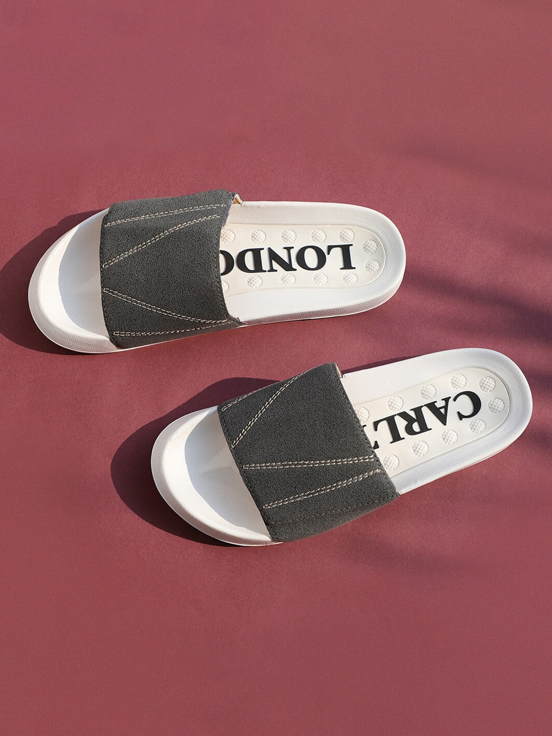 

Carlton London sports Men Black & White Printed Slider Flip-flops