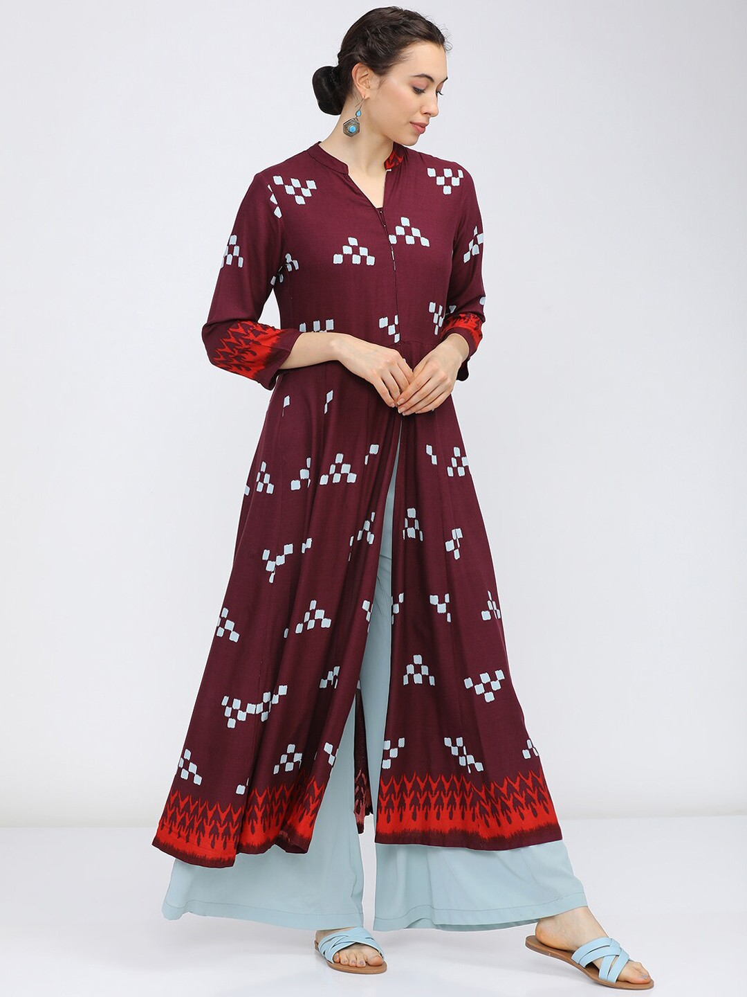 

Vishudh Women Purple & White Printed Anarkali Kurta