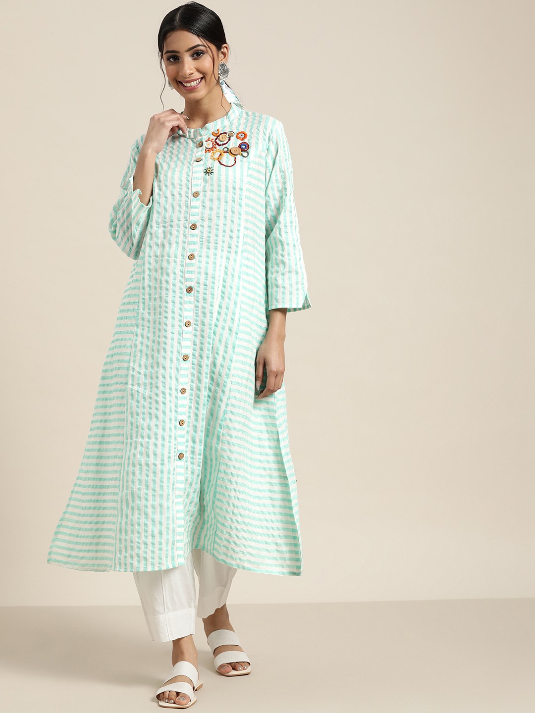 

Sangria Women Green Striped Kurta