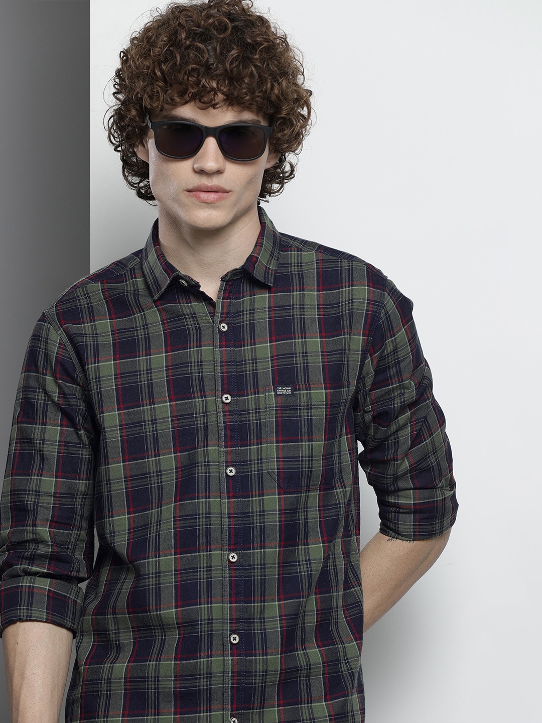 

The Indian Garage Co Men Navy Blue & Olive Green Tartan Checked Casual Shirt