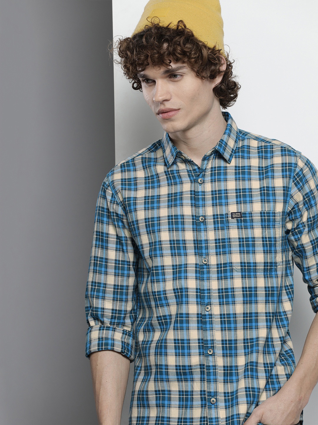 

The Indian Garage Co Men Blue & Beige Tartan Checked Casual Shirt
