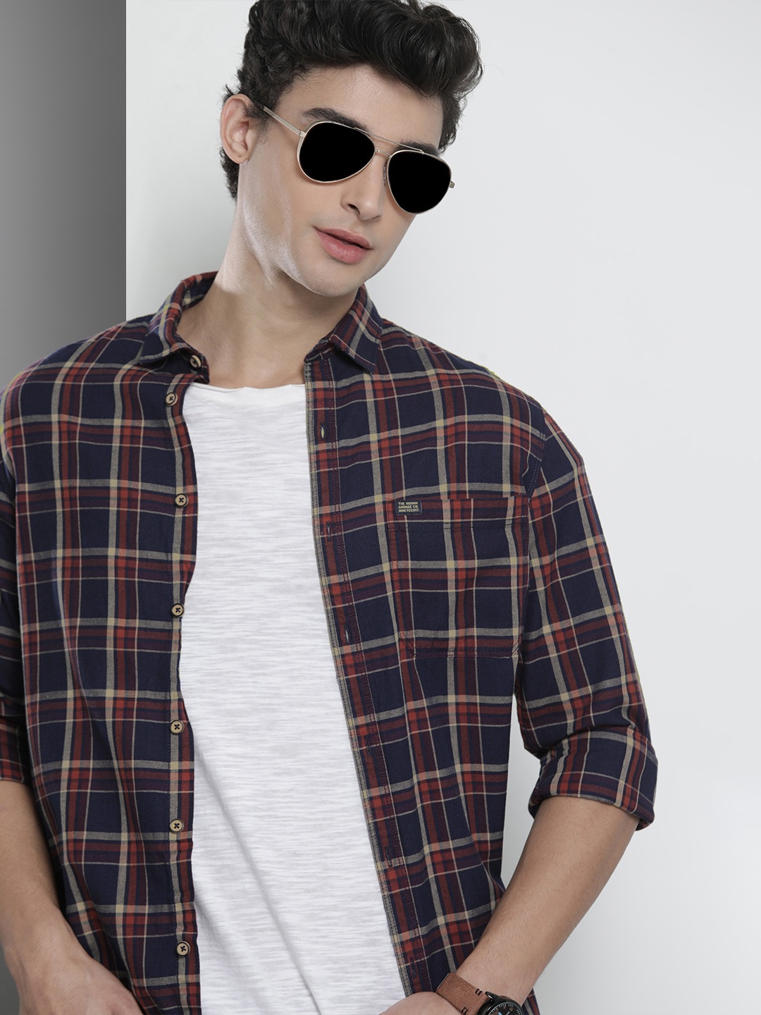 

The Indian Garage Co Men Navy Blue & Orange Checked Casual Shirt