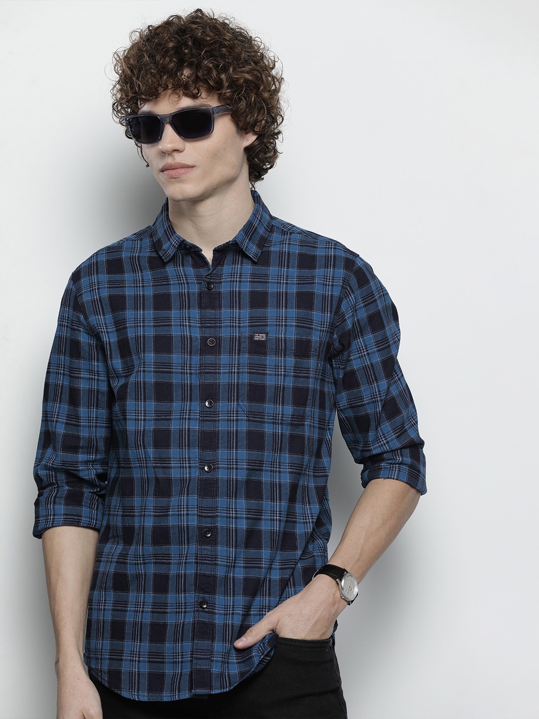 

The Indian Garage Co Men Blue Checked Casual Shirt