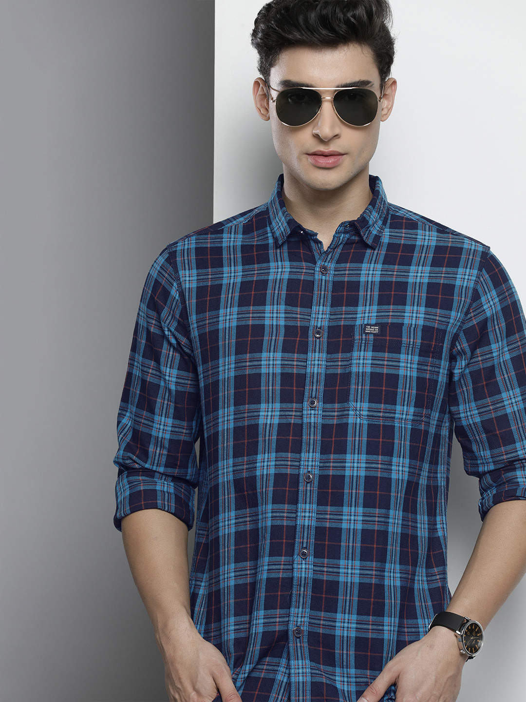 

The Indian Garage Co Men Navy Blue Tartan Checked Casual Shirt