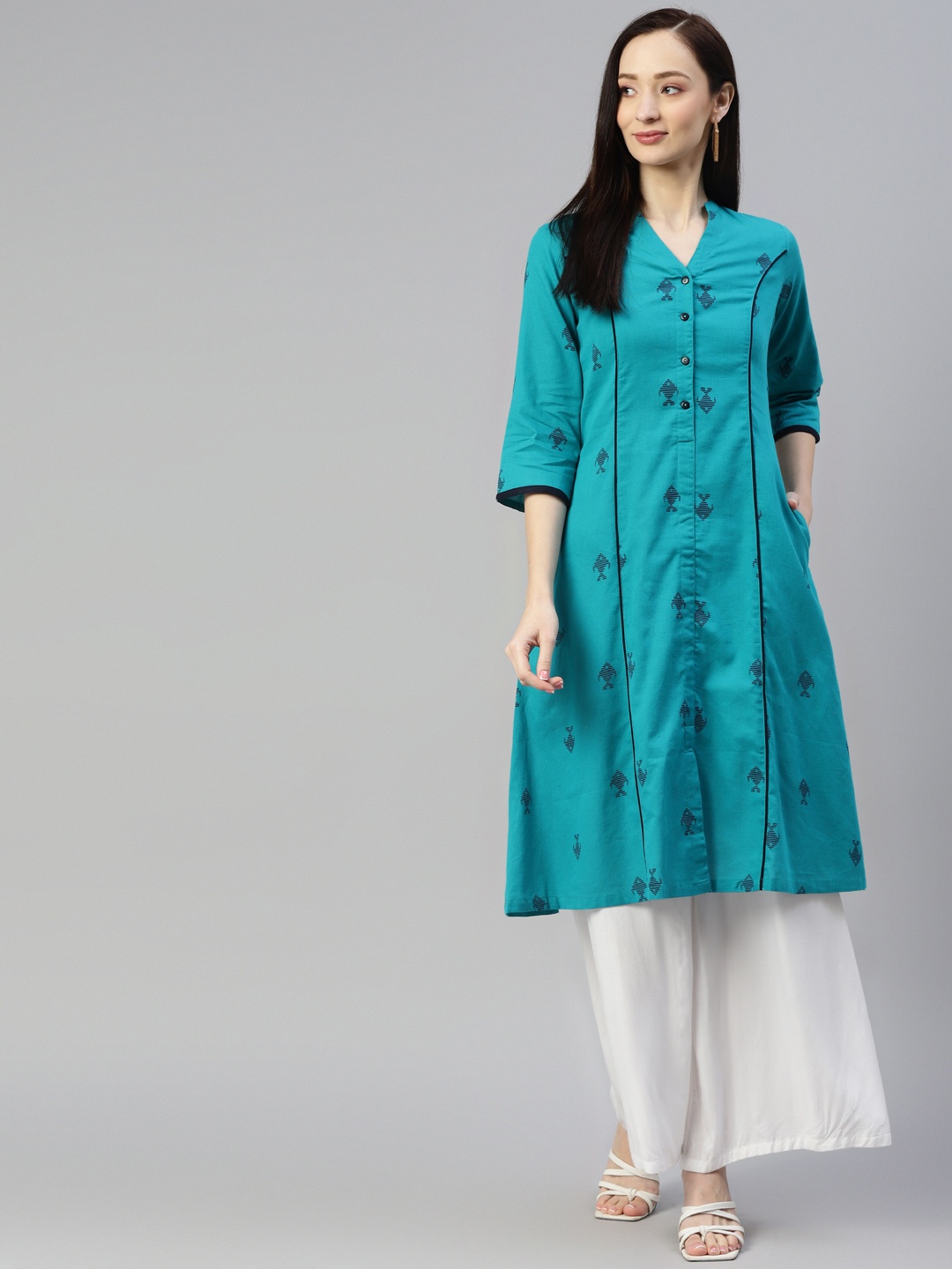 

Ayaany Women Blue Cotton Ethnic Motifs Printed Kurta