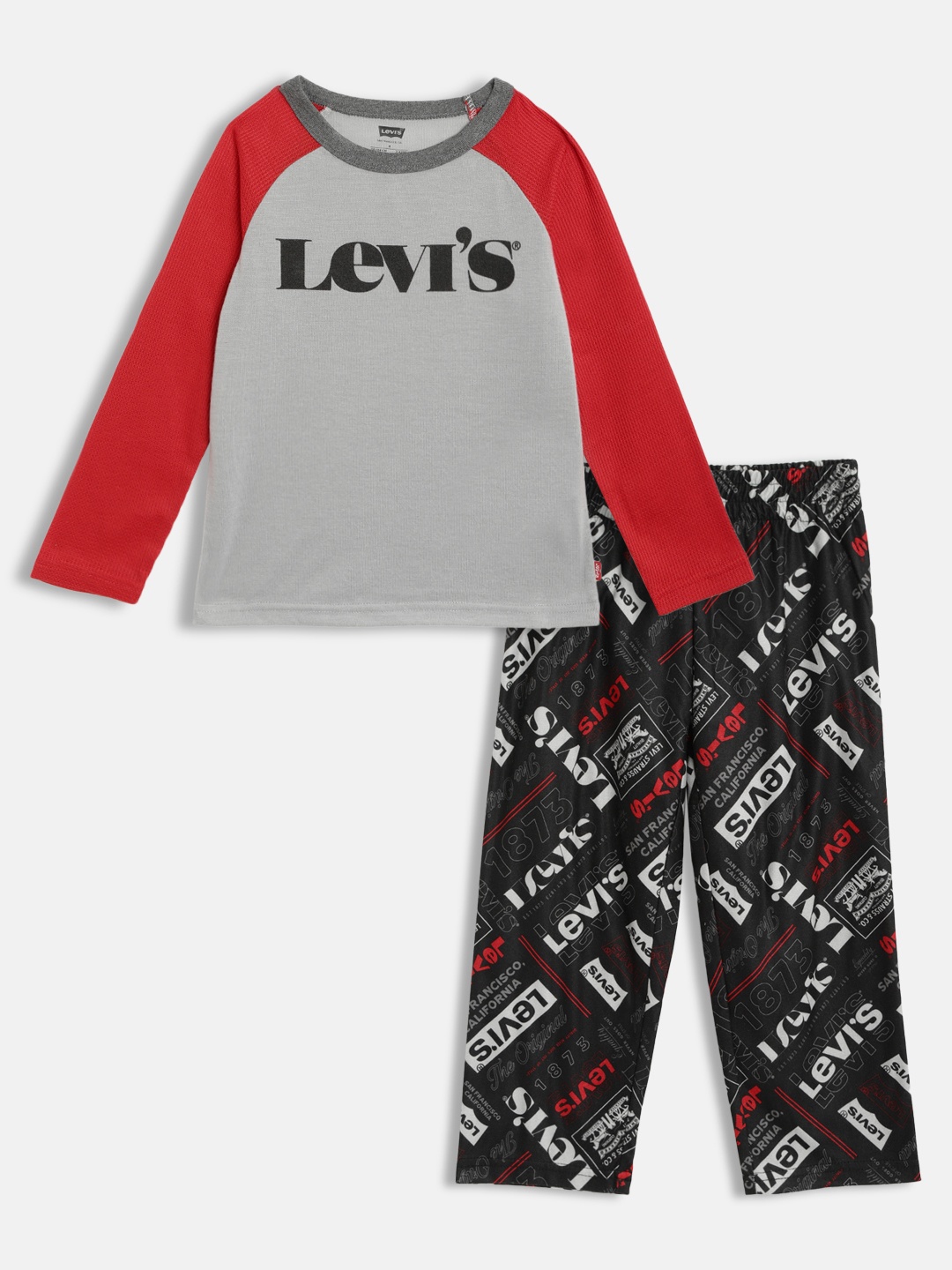 

Levis Boys Grey Melange & Black Brand Logo Printed Pajama Set