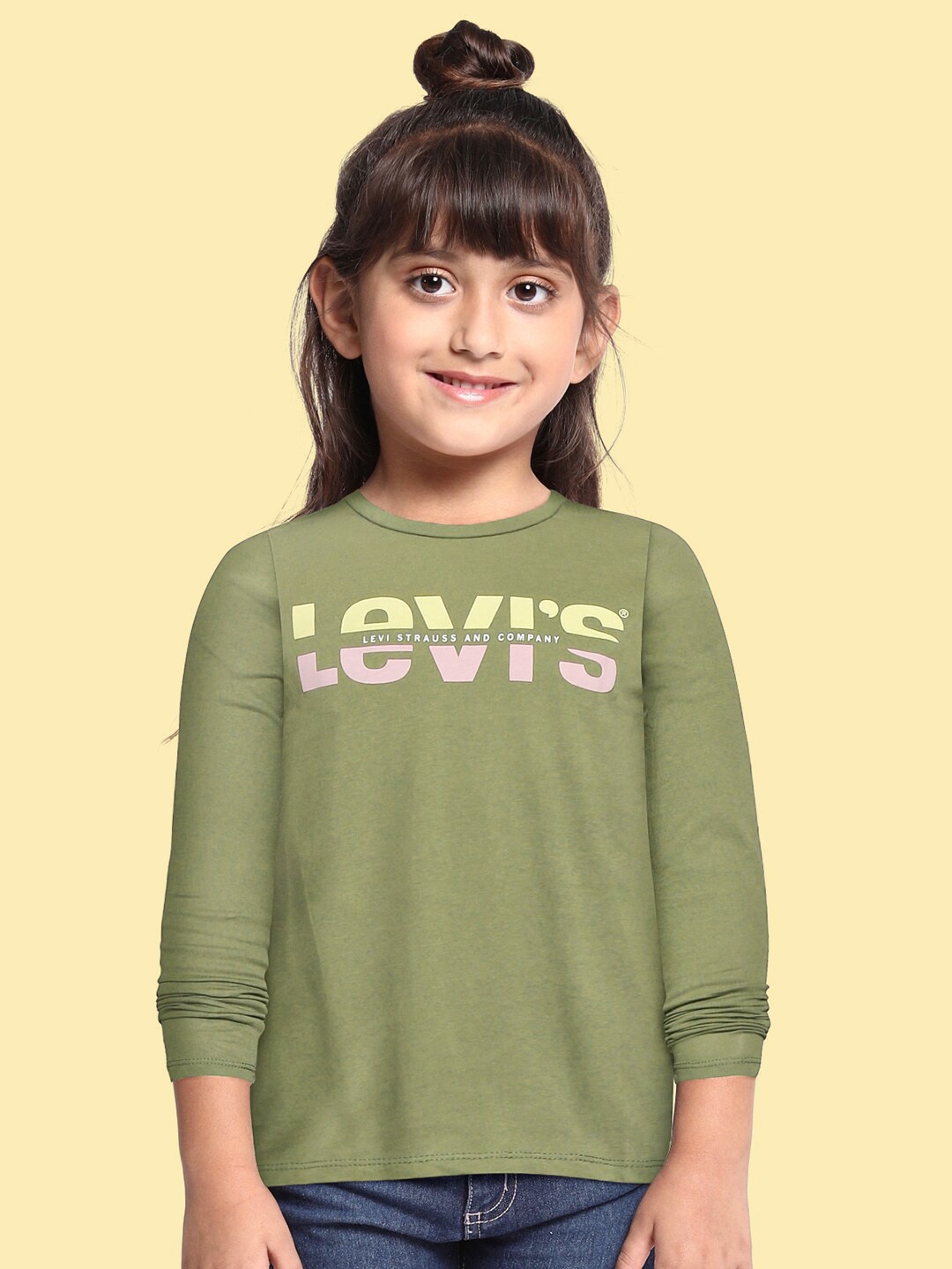 

Levis Girls Olive Green & Yellow Pure Cotton Brand Logo Printed T-shirt