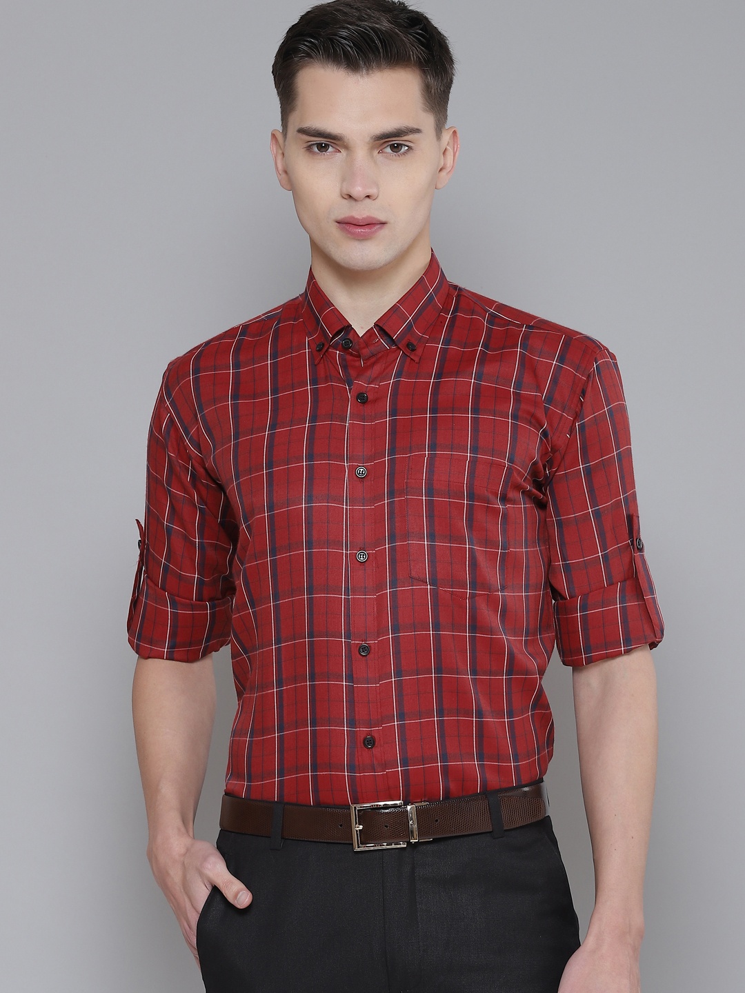 

DENNISON Men Red Smart Slim Fit Checked Formal Shirt