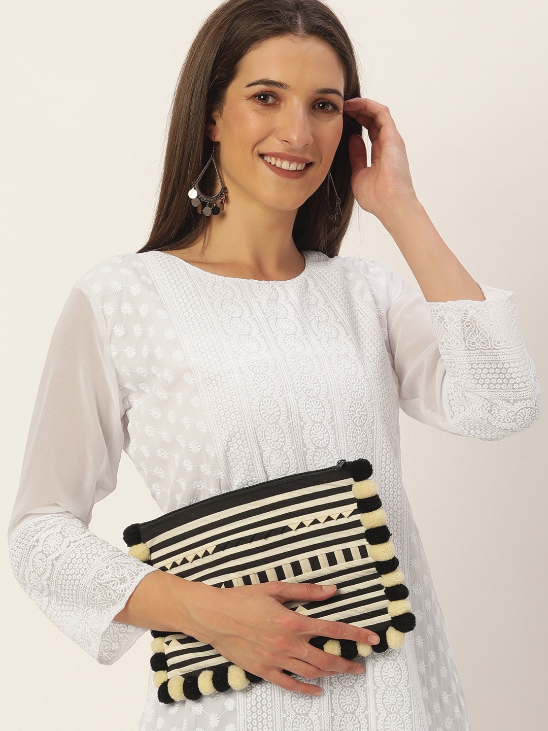

SWAGG INDIA Women White Ethnic Motifs Embroidered Chikankari Georgette Kurta