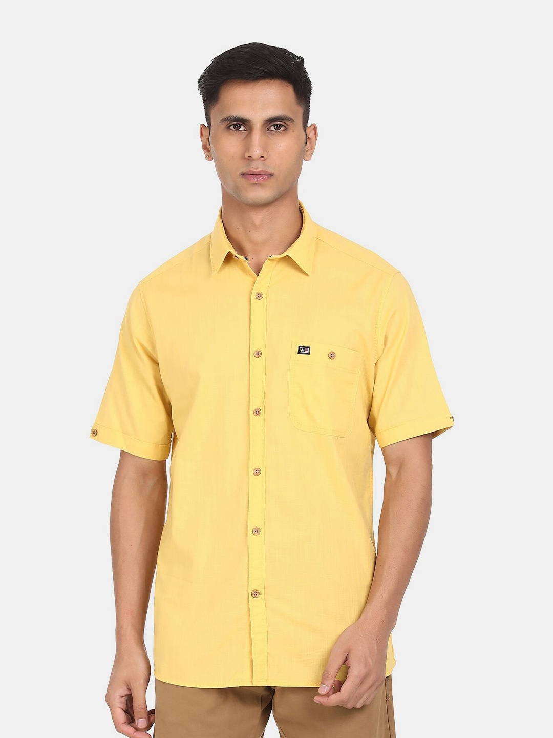 

Arrow Men Yellow Casual Pure Cotton Shirt