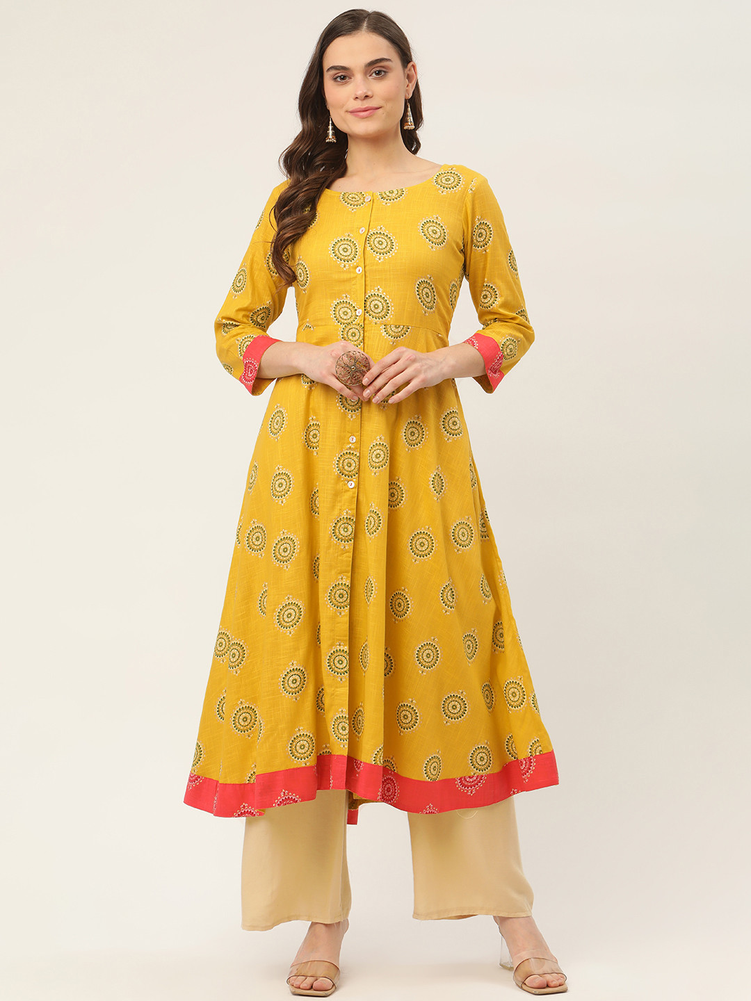 

Jompers Women Yellow Ethnic Motifs Printed Cotton Anarkali Kurta