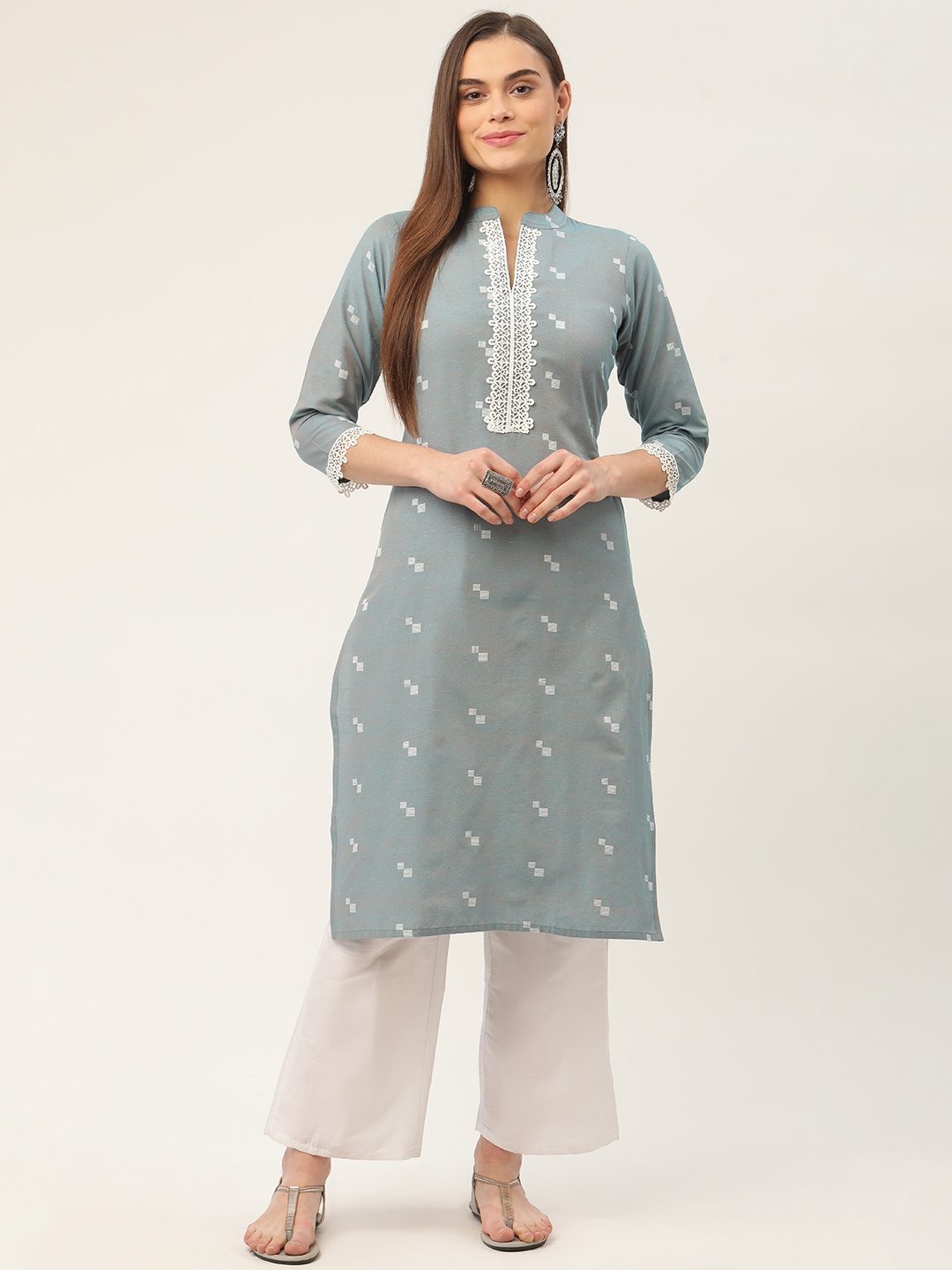 

Jompers Women Grey & White Geometric Jacquard Kurta