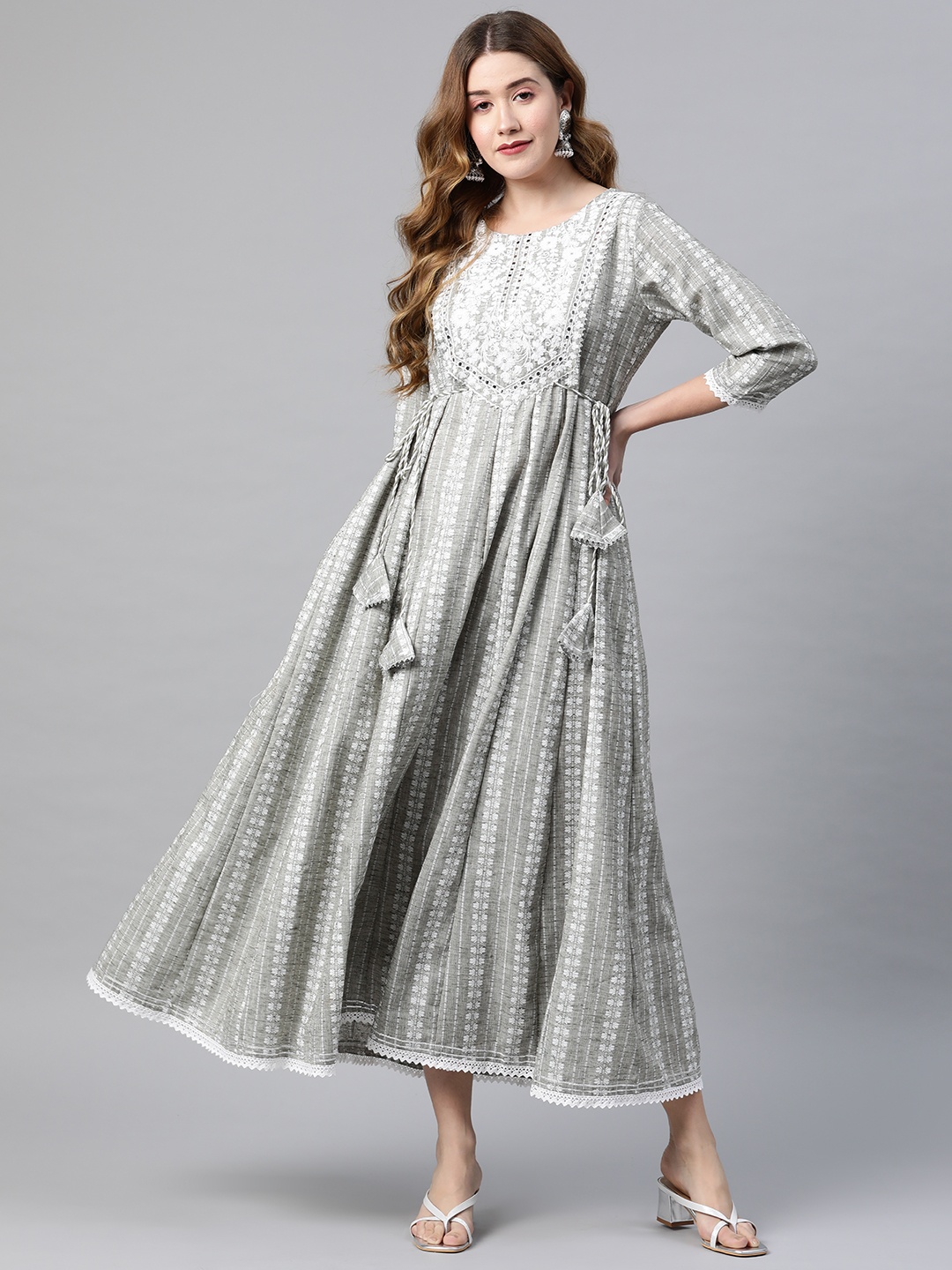 

Vbuyz Grey Ethnic Maxi Dress