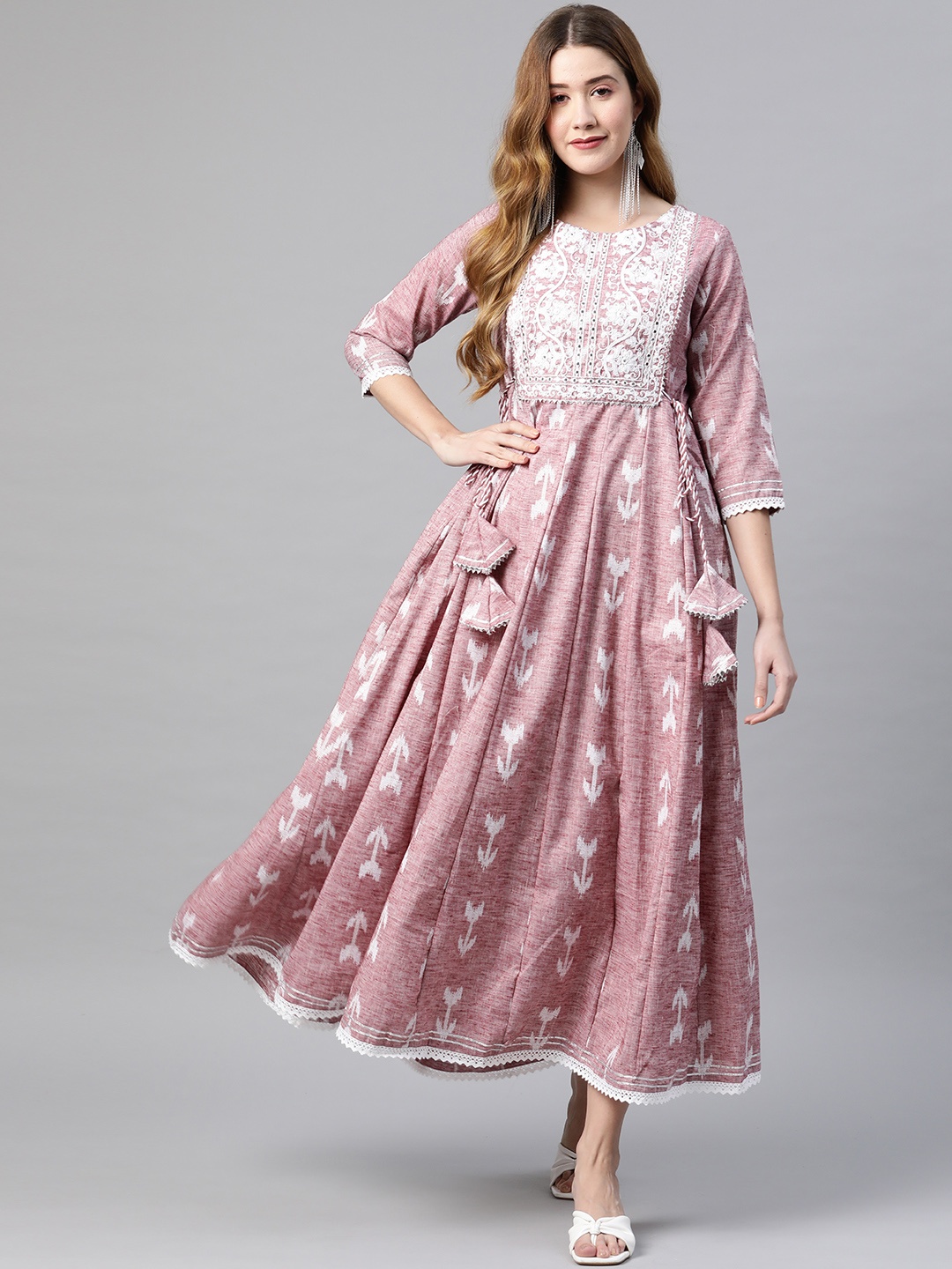 

Vbuyz Lavender Floral Ethnic Embroidered Maxi Dress