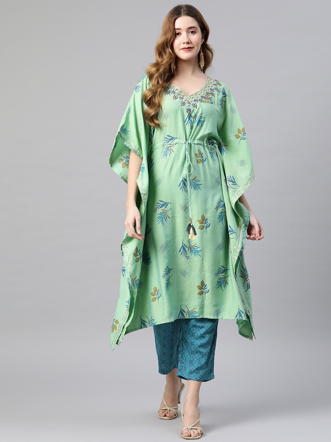 

Vbuyz Women Green Floral Embroidered Kurta with Palazzos & With Dupatta