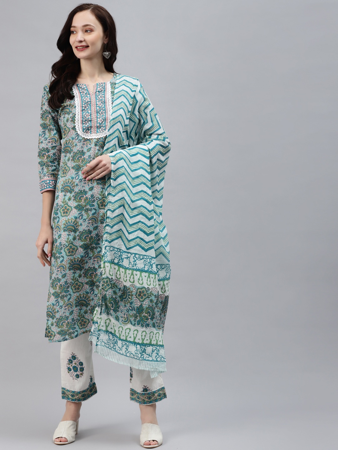 

Vbuyz Women Turquoise Blue & White Ethnic Motifs Printed Kurta with Trousers & Dupatta