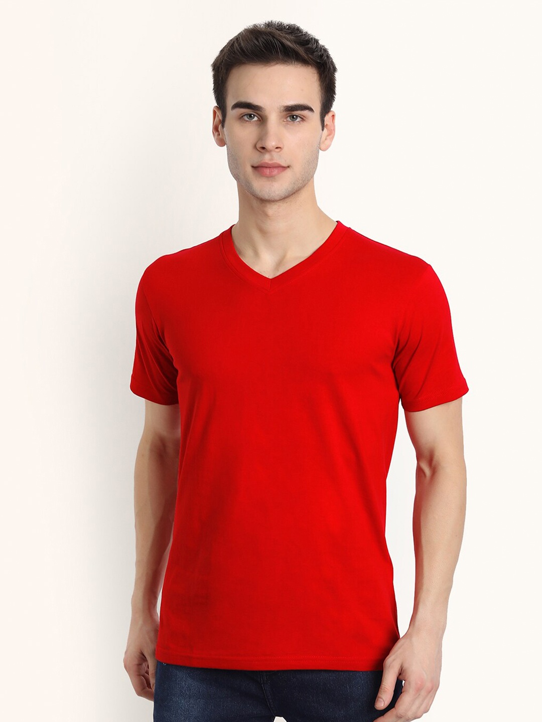 

BE AWARA Men Red V-Neck T-shirt