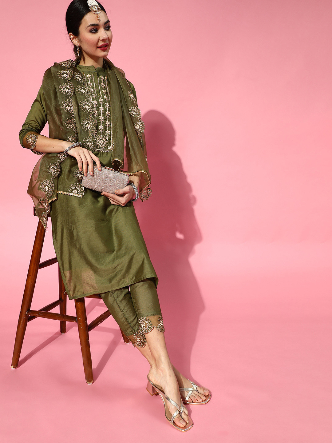 

Indo Era Green Tussar Silk Scalloped Edge Kurta Set