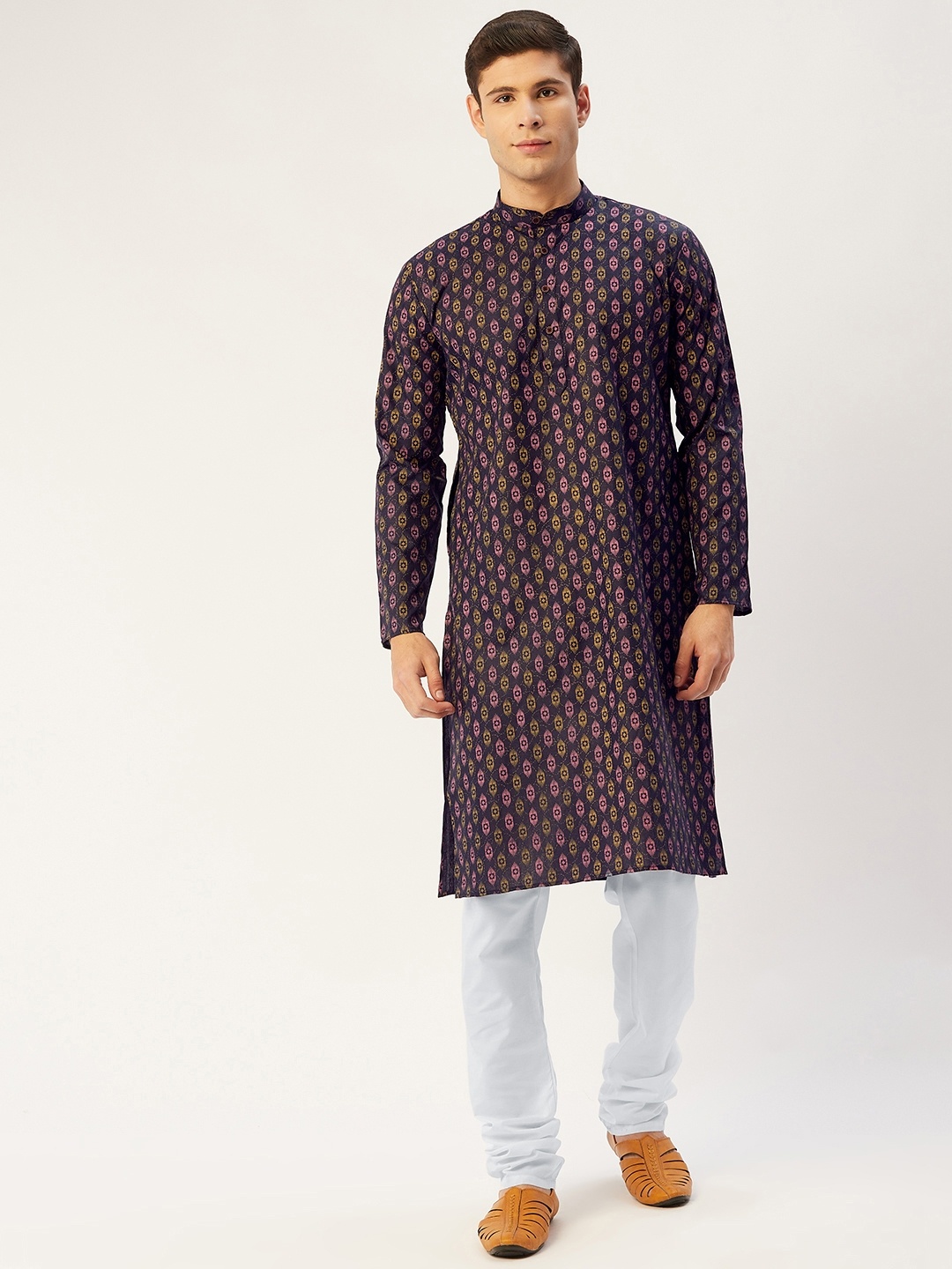 

Jompers Men Navy Blue Ikat Print Kurta with Churidar