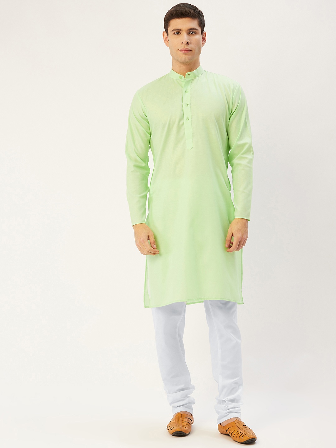 

Jompers Men Green Solid Pure Cotton Kurta with Churidar