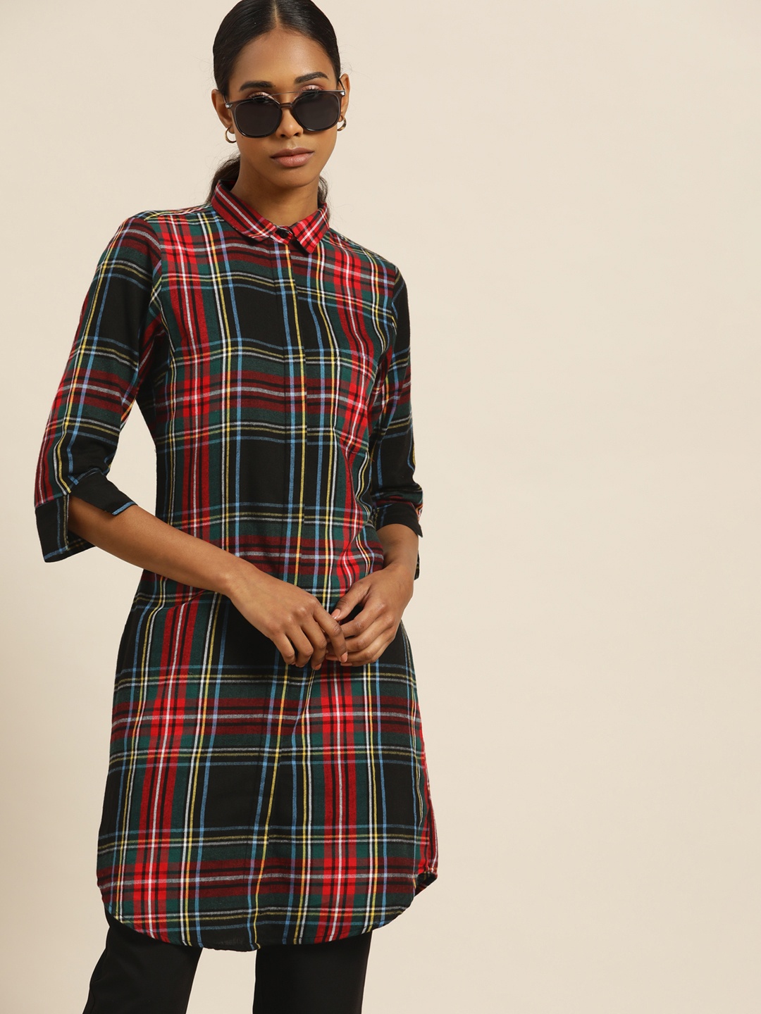 

Hancock Women Green & Red Pure Cotton Relaxed Fit Checked Casual Longline Shirt