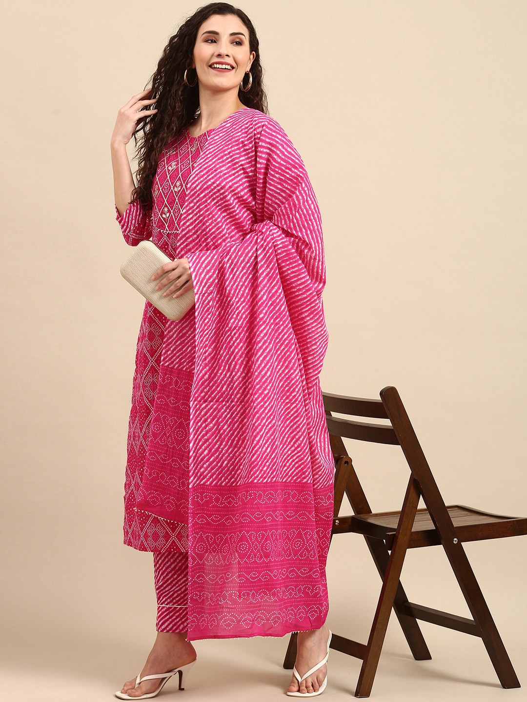 

Janasya Women Pink Pure Cotton Bandhani Gotta Patti Kurta Set With Dupatta