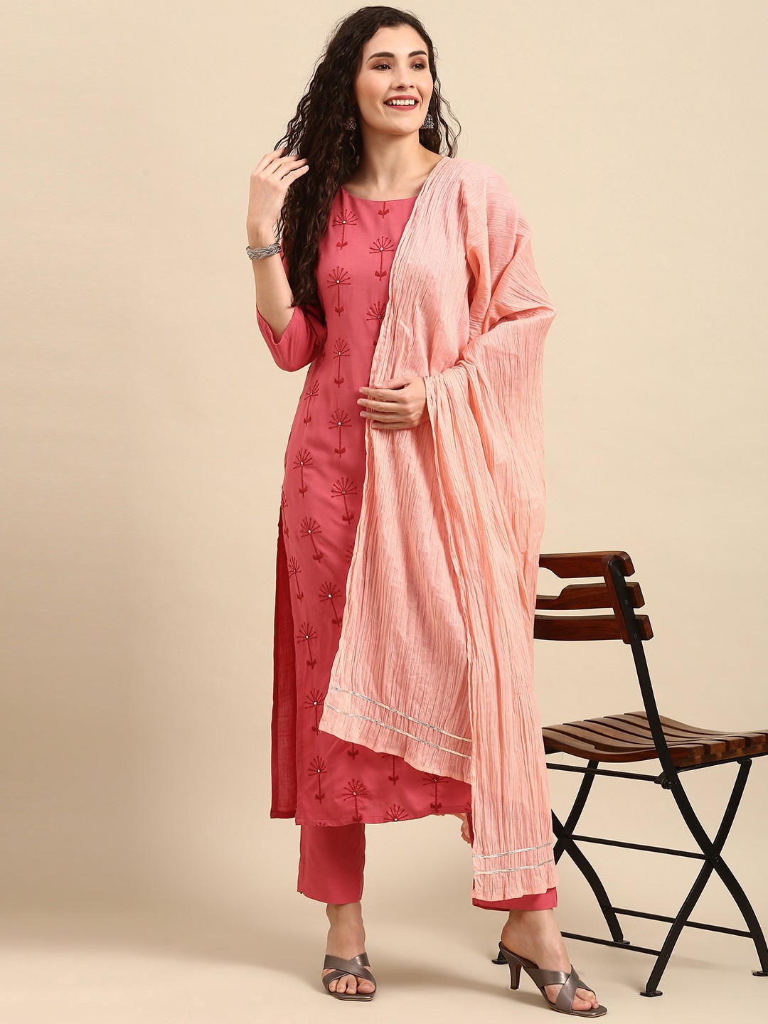 

Janasya Women Pink Floral Embroidered Mirror Work Kurta Set With Dupatta