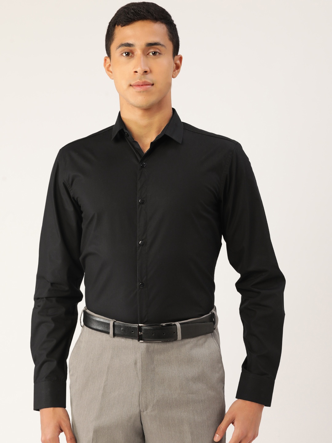 

Molly & Michel Men Black Solid Slim Fit Formal Shirt