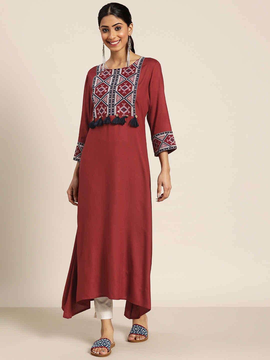 

Sangria Women Rust Red Ethnic Yoke Design Kurta