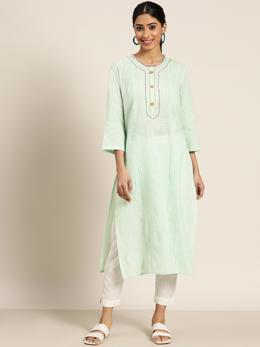 

Sangria Women Green Solid Cotton Thread Work Kurta