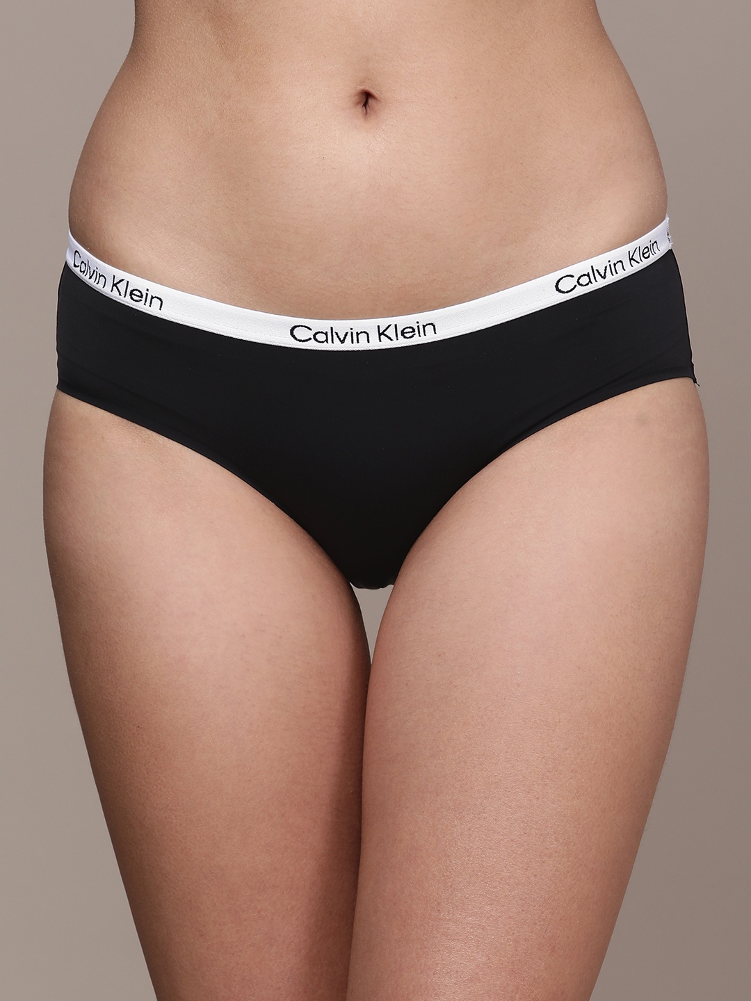 

Calvin Klein Underwear Tailored Logo Collection Women Black Solid Hipster - QF6867ADUB1