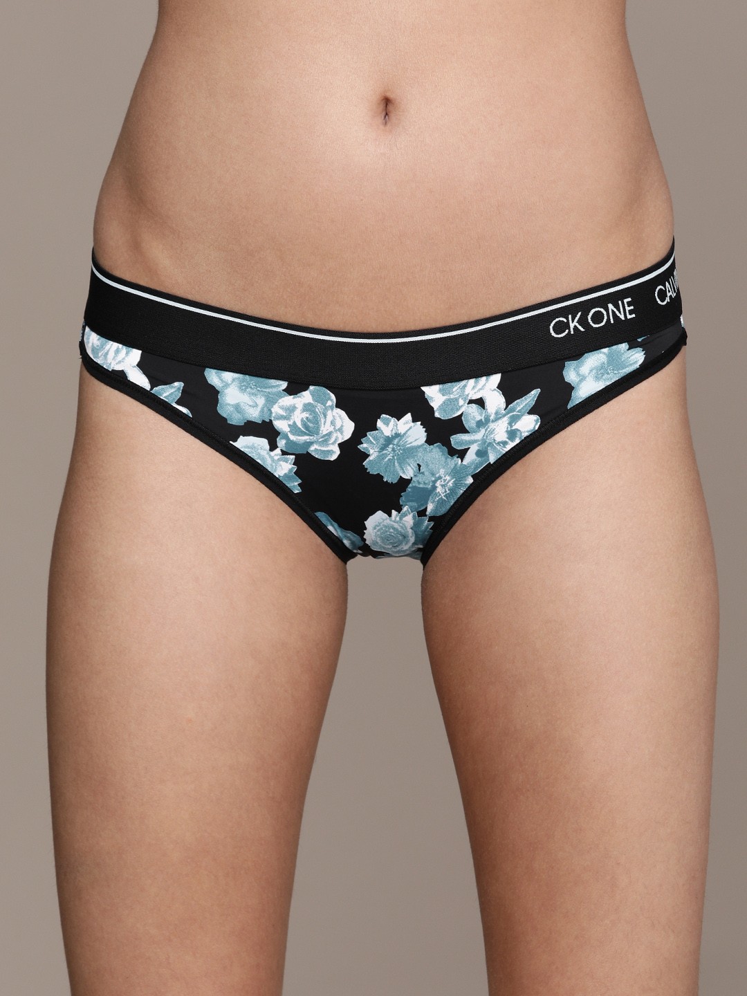 

Calvin Klein Underwear Women Black Printed Briefs QF5746AD4ZU