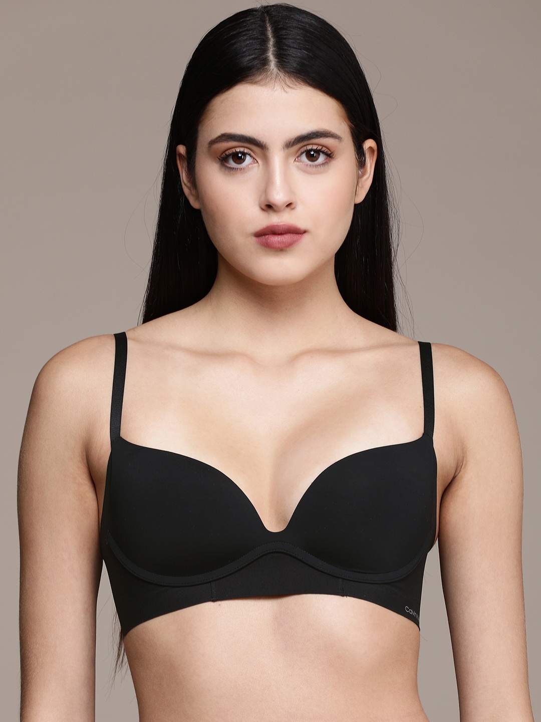 

Calvin Klein Underwear Black Solid Underwired Heavily Padded Push-Up Bra QF6021ADUB1