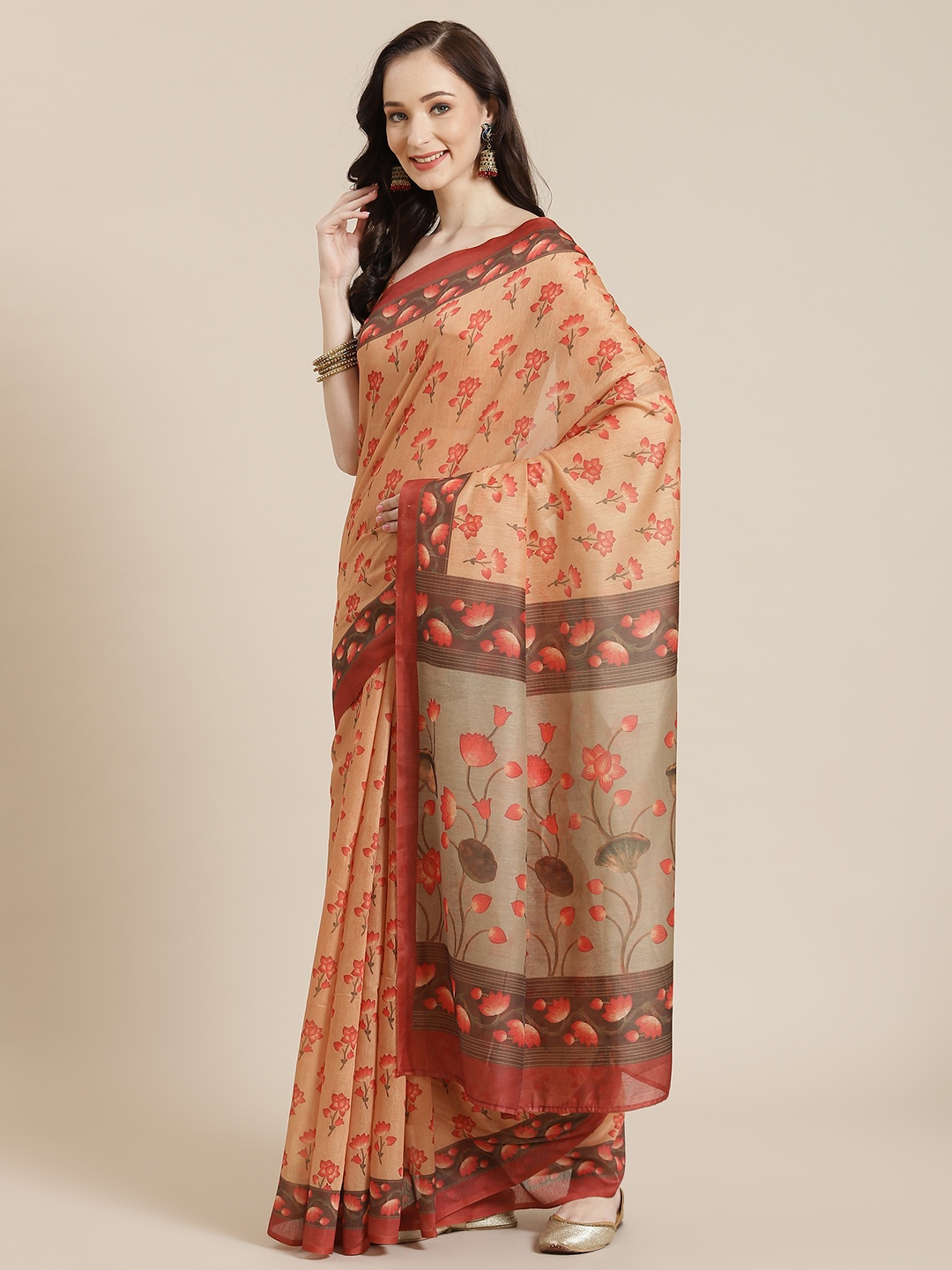 

Mitera Women Orange & Red Floral Saree