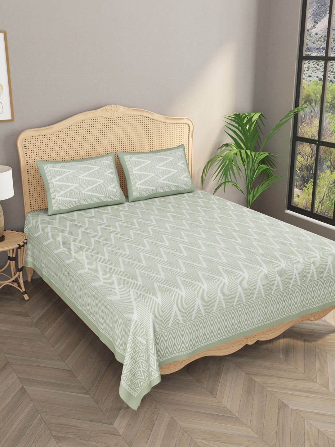 

Gulaab Jaipur Grey & White Geometric Cotton 400 TC King Bedsheet with 2 Pillow Covers