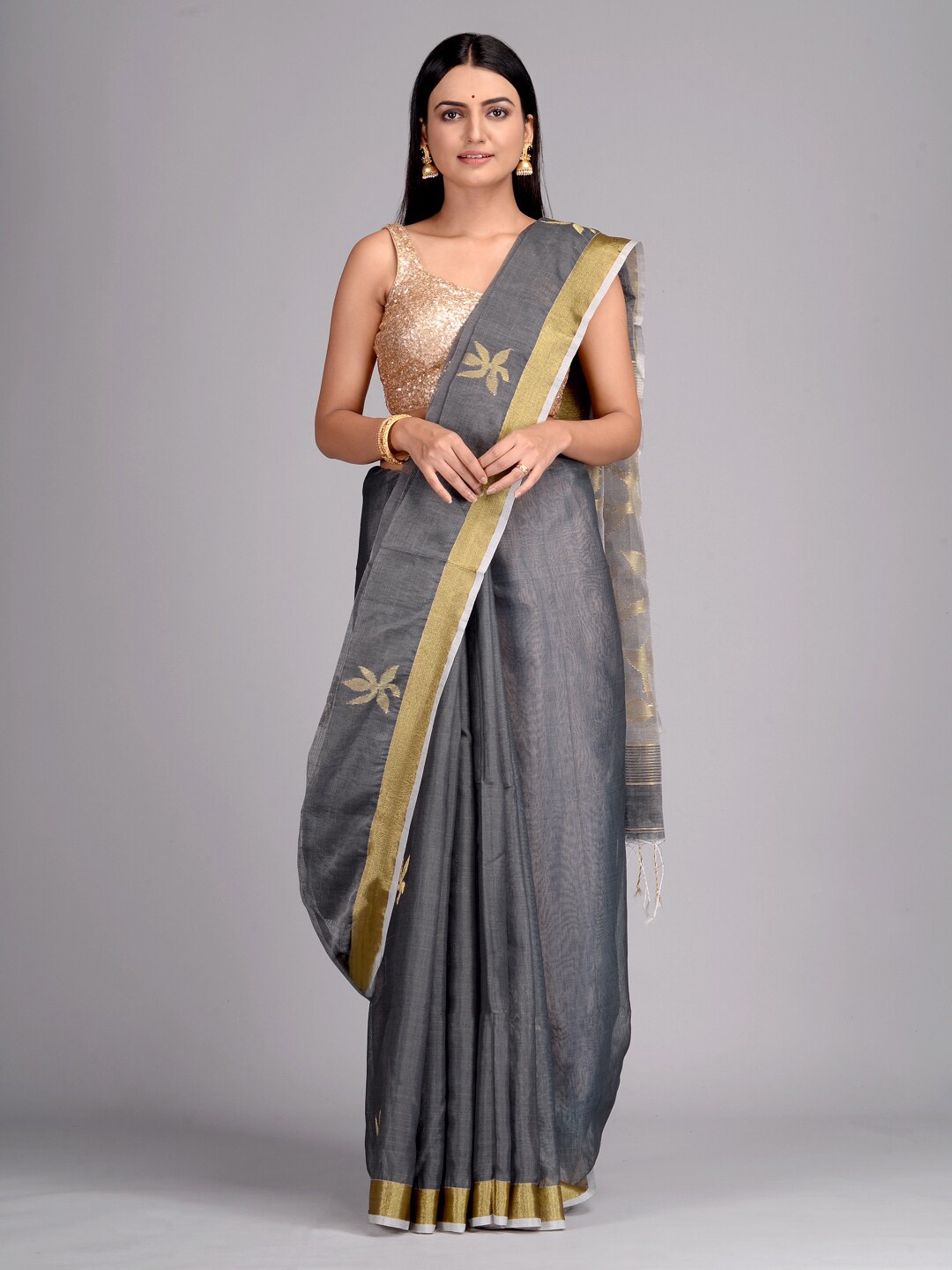 

Mitera Grey & Gold-Toned Floral Silk Cotton Jamdani Saree