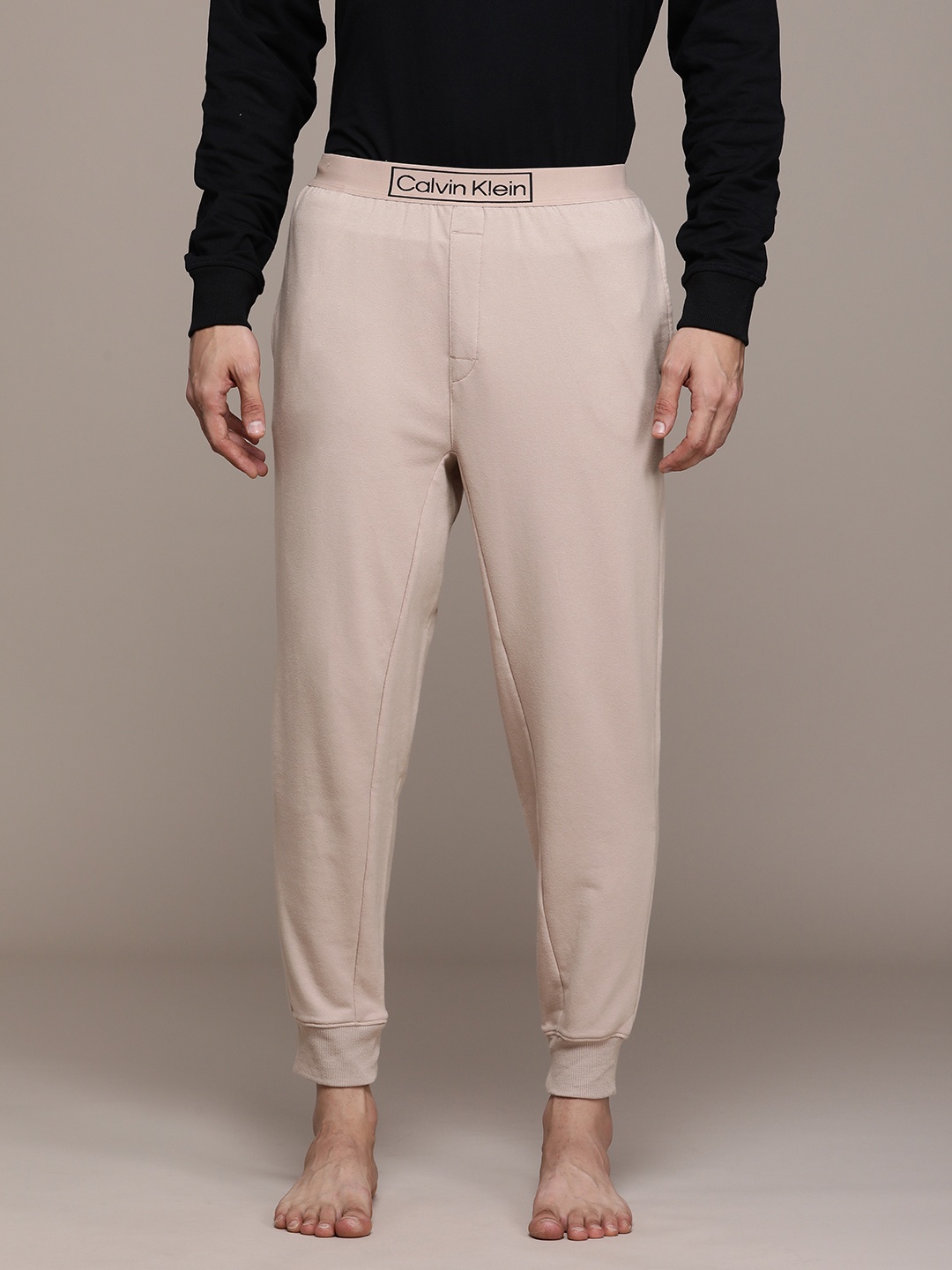 

Calvin Klein Underwear Men Brown Solid Mid Rise Joggers