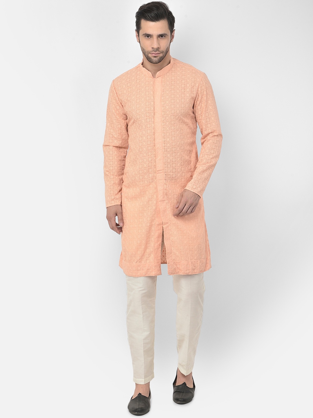 

LAMAAYA Men Peach-Coloured & Off-White Embroidered Pure Cotton Kurta with Pyjamas