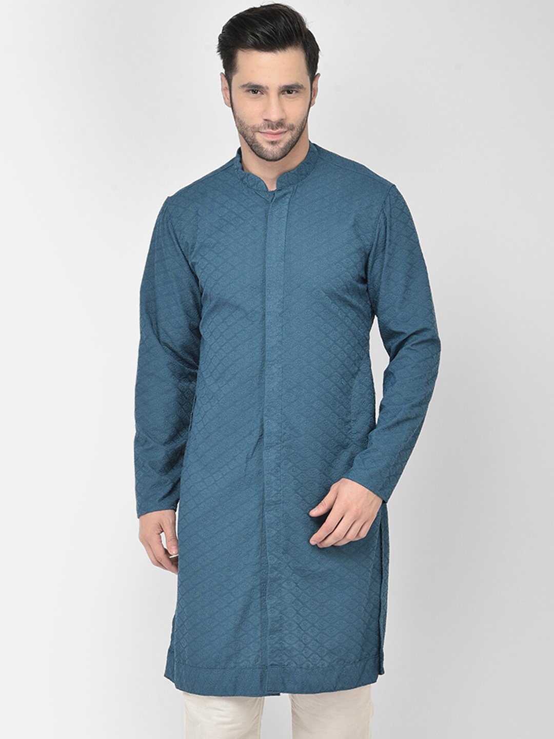 

LAMAAYA Men Navy Blue Ethnic Motifs Embroidered Chikankari Pure Cotton Kurta with Pyjamas