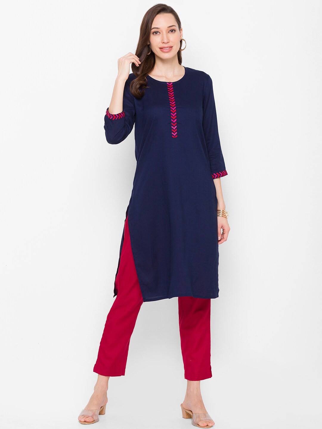 

Globus Women Navy Blue & Pink Thread Work Kurta