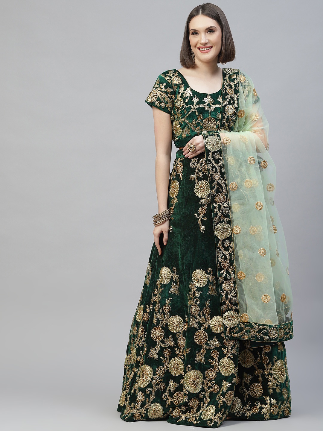 

Readiprint Fashions Green & Gold-Toned Embroidered Sequinned Semi-Stitched Lehenga & Unstitched Blouse With