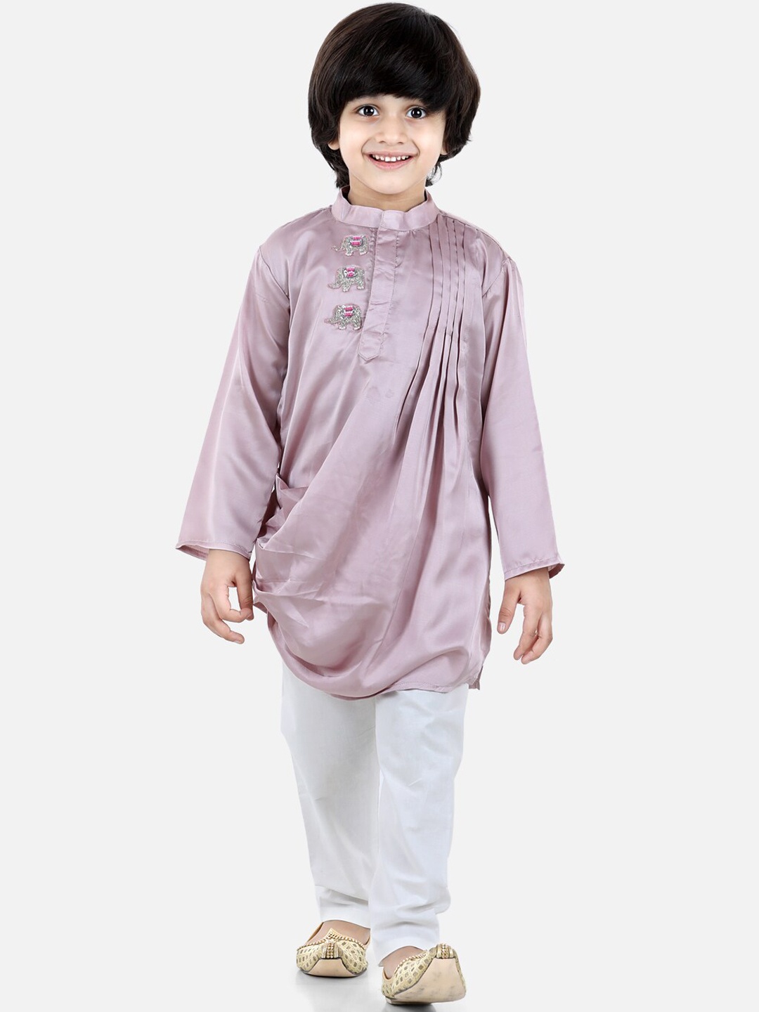 

Fairies Forever Boys Mauve Floral Embroidered Pleated Kurta with Pyjamas