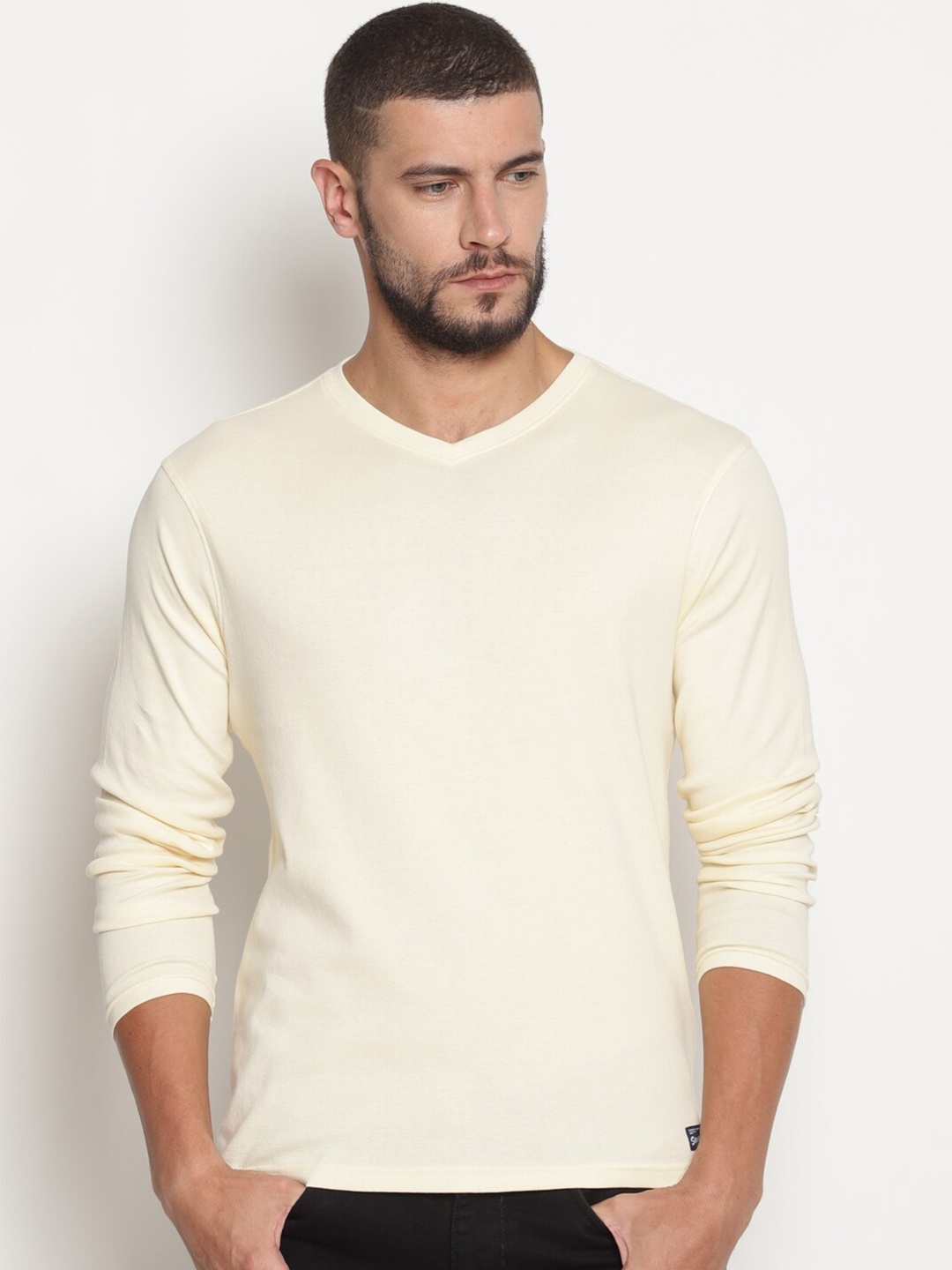 

Steenbok Men Off White V-Neck Slim Fit T-shirt