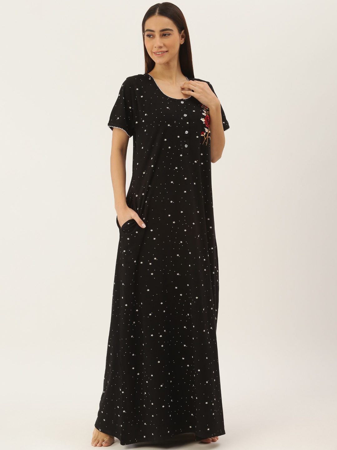 

Sweet Dreams Women Black & White Printed Maxi Nightdress