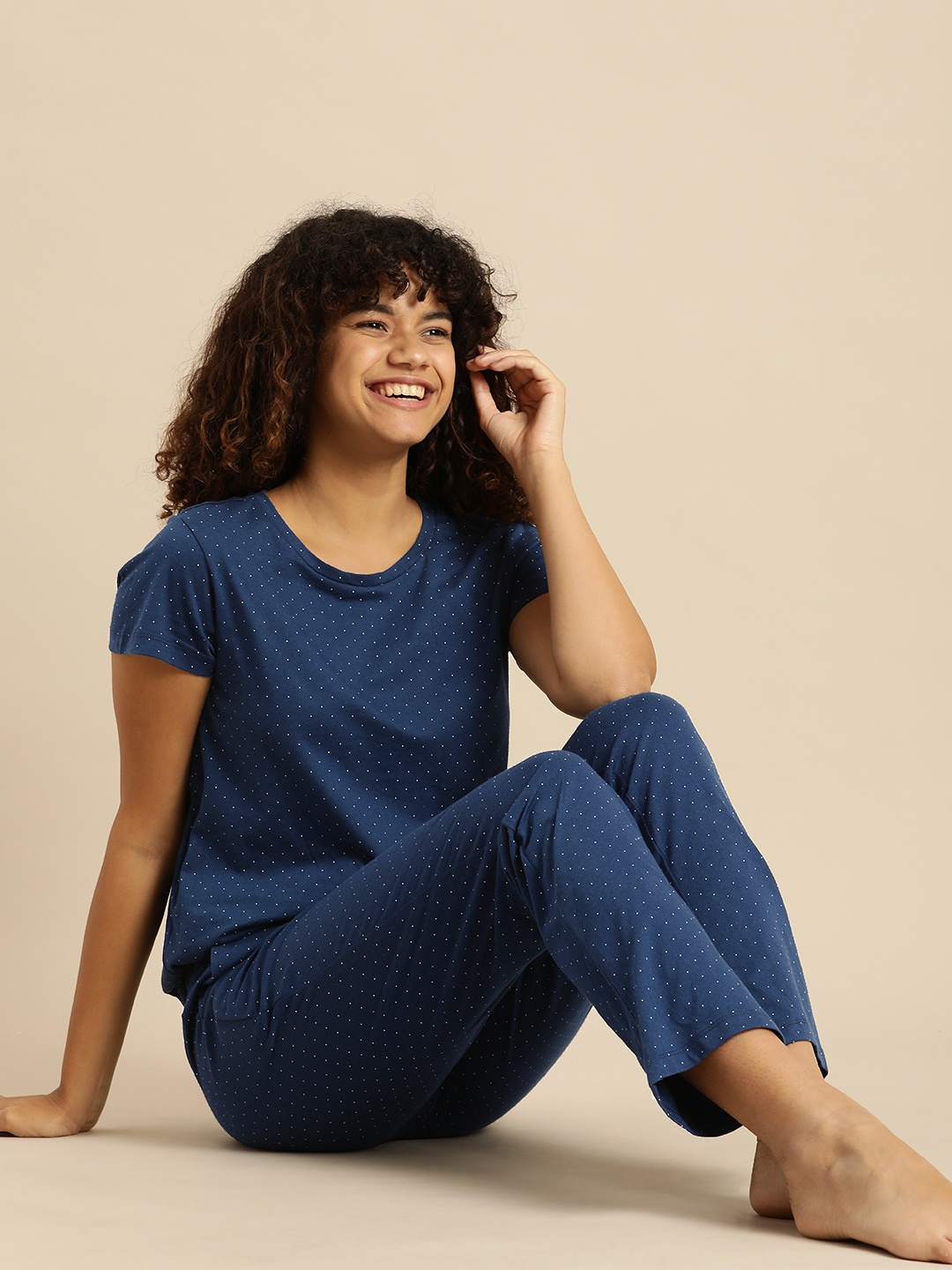

Dreamz by Pantaloons Women Blue & White Printed Pure Cotton Night suit