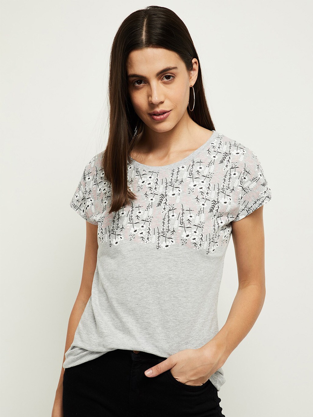 

max Women Grey Melange & Black Floral Printed Extended Sleeves T-shirt